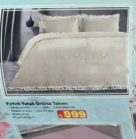 Fırfırlı Yatak Örtüsü Takımı 240X260Cm