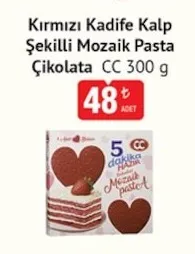 Kırmızı Kadife Kalp Şekilli Mozaik Pasta Çikolata Cc 300 G