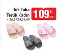 Tek Toka Terlik Kadın