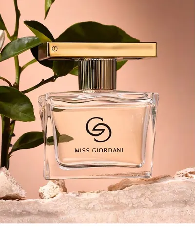 Giordani Gold Miss Giordani Eau De Parfum 50 Ml